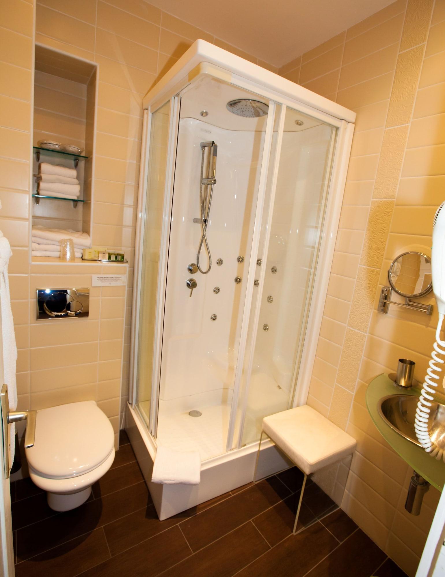 Paris Rome Hotel