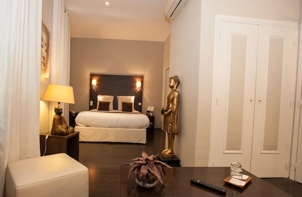 Paris Rome 3*