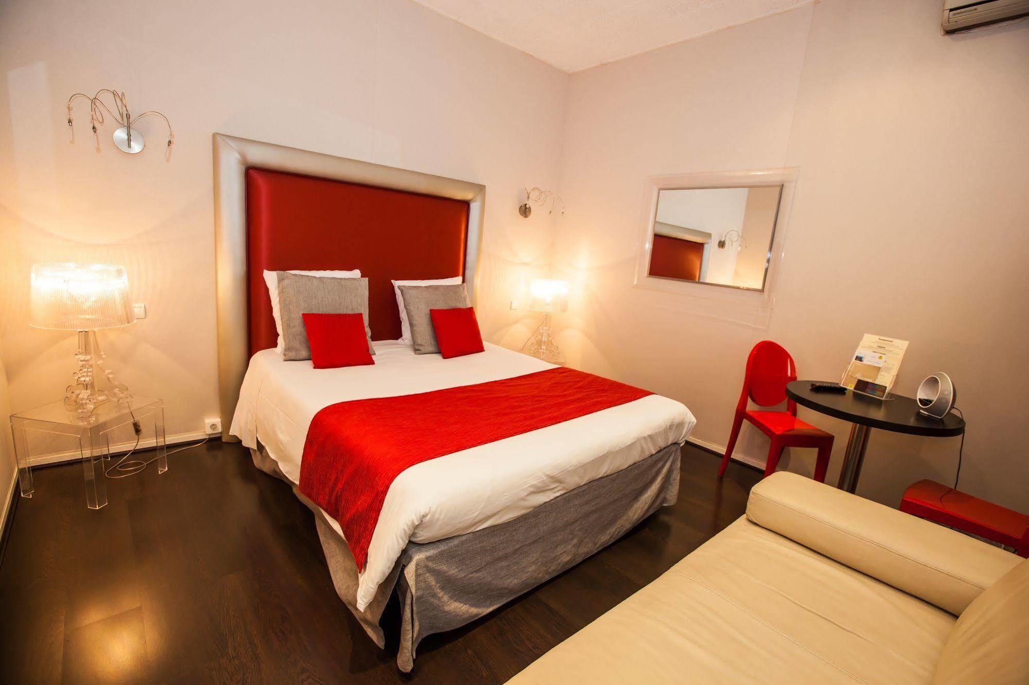 Hotel Paris Rome 3*